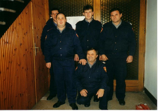 Željko s kolegama sredinom 90-ih/Foto: JVP Garešnica
