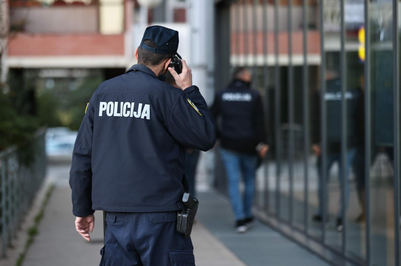 Fotografija: Policija je muškarca privela u postaju i oduzela mu nožFoto: Bozidar Vukicevic/CROPIX (Ilustracija)
