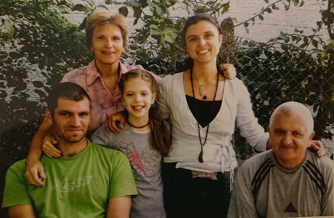 Valentinina obitelj (slijeva na desno): sin Davor, kćerke Antonija i Kristina te zet Stjepan/Foto: Privatni album
