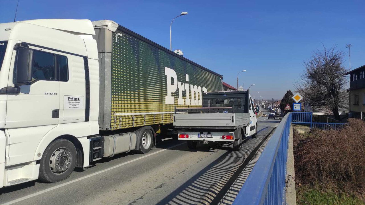 Fotografija: Kamioni stvaraju neviđenu gužvu u Bjelovaru, no do kraja godine taj bi problem trebao nestati/Foto: Martina Čapo
