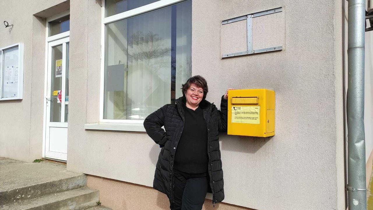 Fotografija: Načelnici Mikles Horvat u interesu je da poštanski ured u Zrinskom Topolovcu dobro posluje i da se ne zatvori/Foto: Martina Čapo
