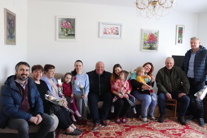 Osmero Ukrajinaca utočište je pronašlo kod obitelji Matijević u Lipiku/Foto: Compas.hr
