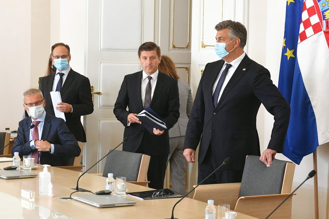 Ministar financija Zdravko Marić i premijer Andrej Plenković/Foto: Goran Mehkek/CROPIX
