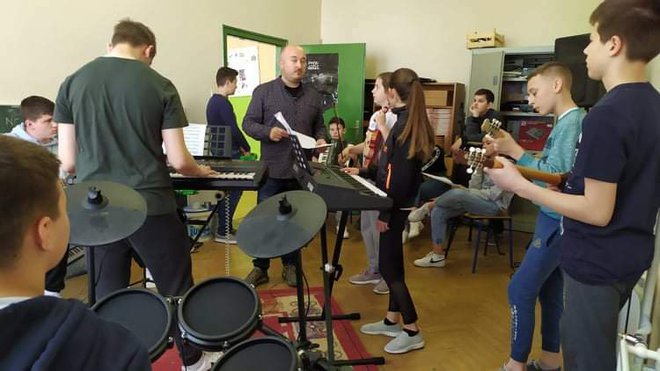 Pakrački osnovnoškolski bend će nastupiti na međužupanijskoj smotri školskih bendova u Pakracu/Foto: Mario Barać
