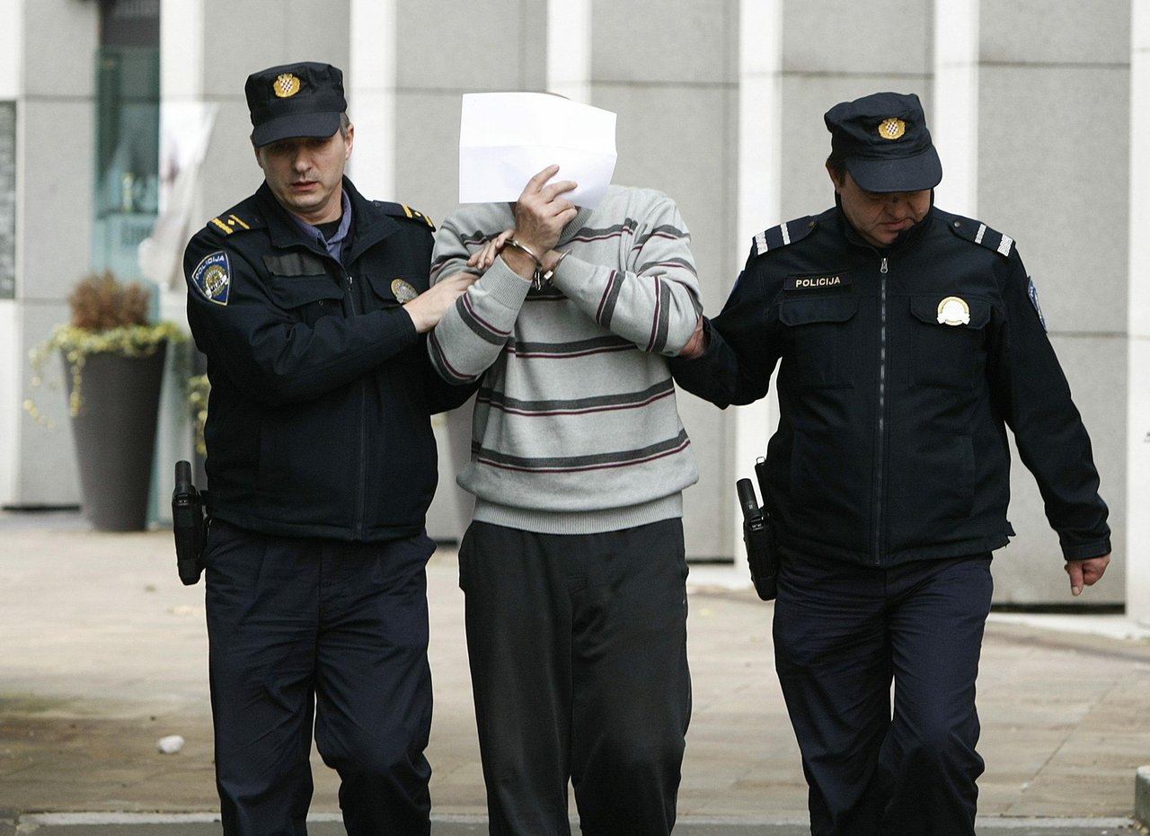 Fotografija: 43-godišnjak je uhićen i smješten u posebnu prostoriju policije/ Foto: Ronald Gorsic/CROPIX (ILUSTRACIJA)
