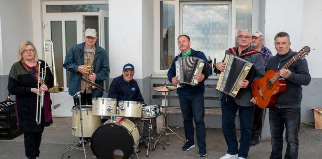 Za dobru atmosferu pobrinula se glazbena skupina domaće Češke besede/ Foto: Češka beseda Gornji Daruvar
