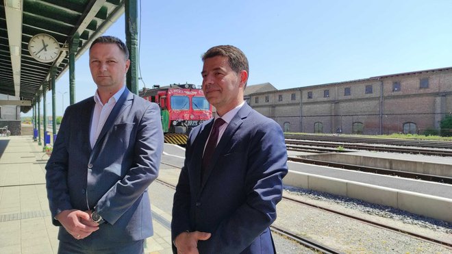 Velika je vijest da ćemo krajem prosinca 2023. godine dobiti dva nova niskopodna vlaka, poručio je župan Marušić/Foto: Martina Čapo
