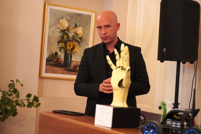 Tomislav Novosel radio je s Ivanom Radošević na razvoju robotske ruke/Foto: Nikica Puhalo/MojPortal.hr

