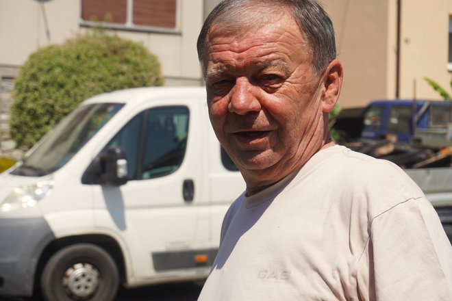 Željko Jakopec, otac Zorana Jokopeca iz tvrtke Batinjani beton, svaki dan je dolazio vidjeti kako može pomoći / Foto: Nikica Puhalo/MojPortal.hr