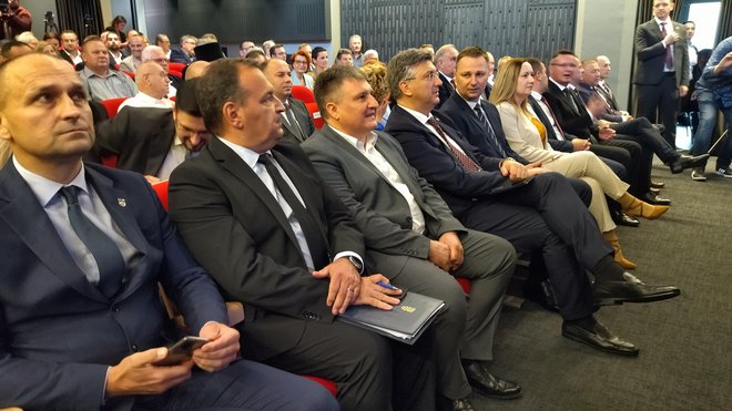 Pored ostalih na sjednici su bili premijer Plenković i ministar Beroš/ Foto: Deni Marčinković
