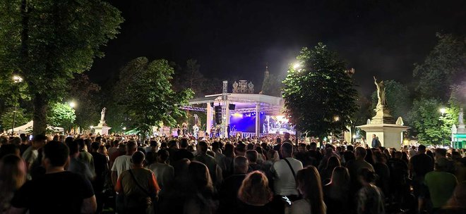 Park je bio prepun za vrijeme koncerta Željka Bebeka/Foto: Grad Bjelovar

