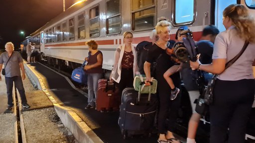 Župan Marušić ispratio prvih 15-ak putnika koji su otputovali za Split izravnim vlakom
