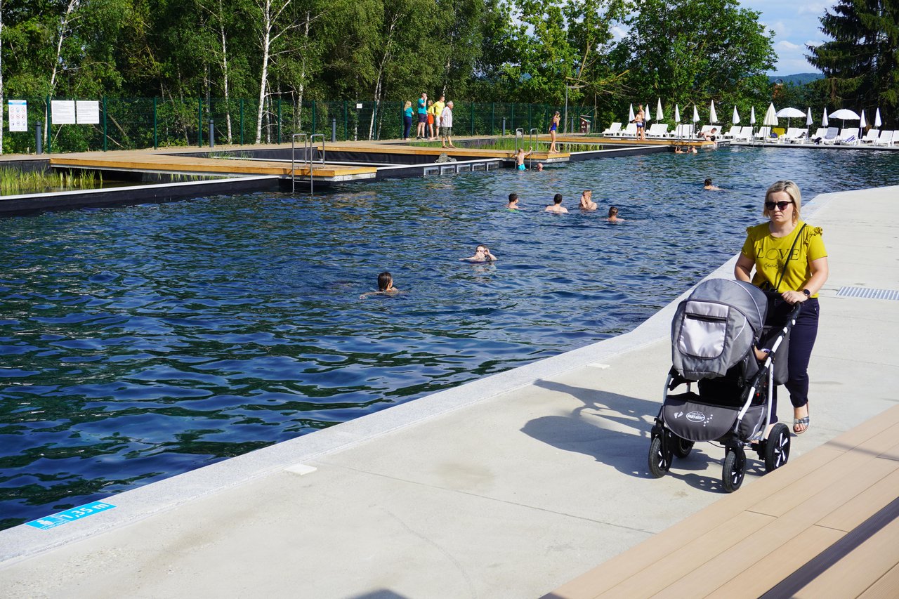 Fotografija: Na prvom biološkom bazenu u Hrvatskoj, onom u Čazmi, od sutra kreće besplatna škola plivanja za osnovnoškolce/Foto: Saša Selihar/MojPortal.hr
