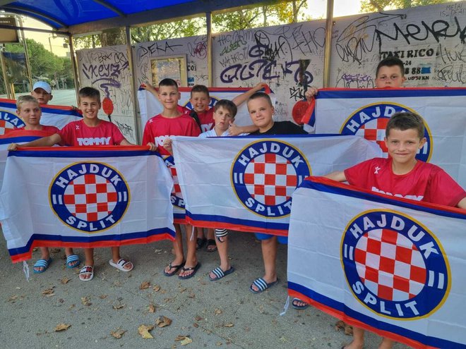 Mladi nogometaši bili su odlično raspoloženi u Splitu/Foto: HNK Daruvar
