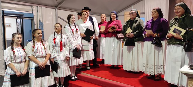 Izvođači tradicionalno nastupaju u narodnim nošnjama/Foto: Martina Čapo

