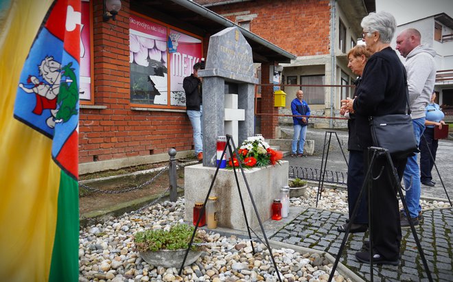 Članovi obitelji prvog poginulog Bjelovarčanina Tihomira Vrdoljaka u Domovinskom ratu/Foto: Nikica Puhalo/MojPortal.hr
