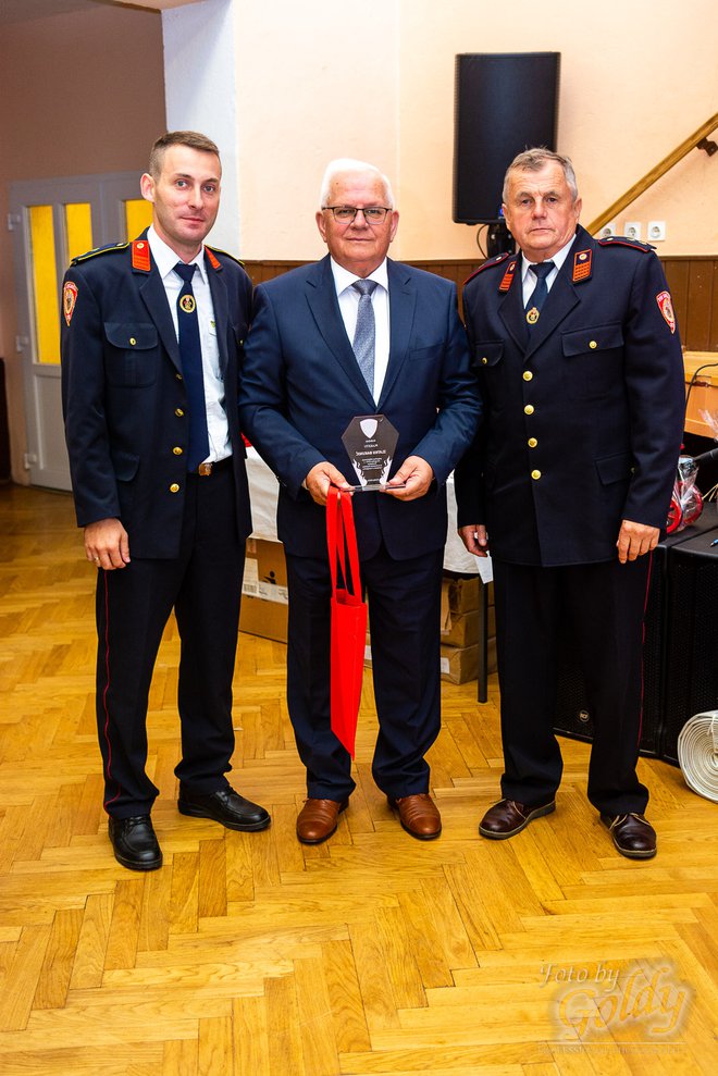 Načelnik Zlatko Bakunić osobito je ponosan na končaničke vatrogasce/Foto: Goldy
