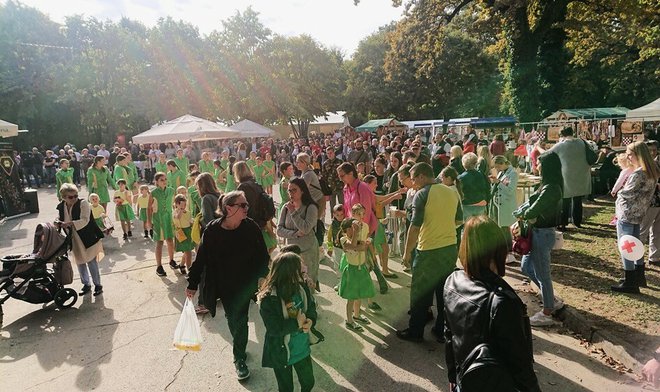 I ovaj Ajvarfest u lipički park je privukao brojne posjetitelje iz okolnih gradova i mjesta/Foto: Mario Barać/MojPortal.hr
