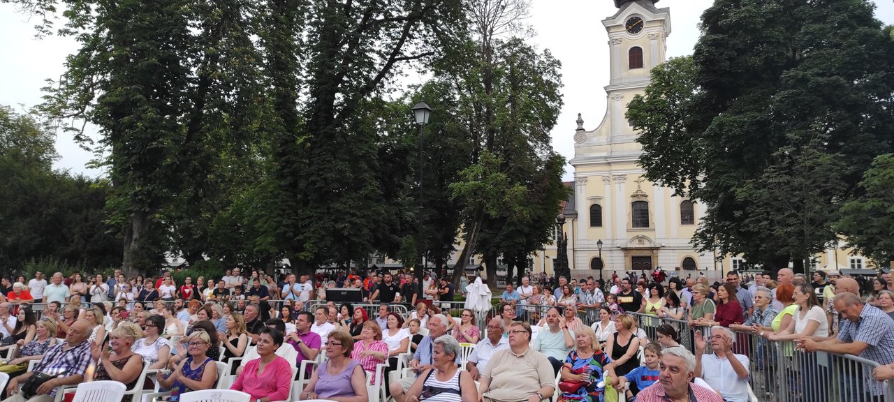 Fotografija: Velik interes građana za koncertom u čast Željku Sabolu/Foto: Martina Čapo
