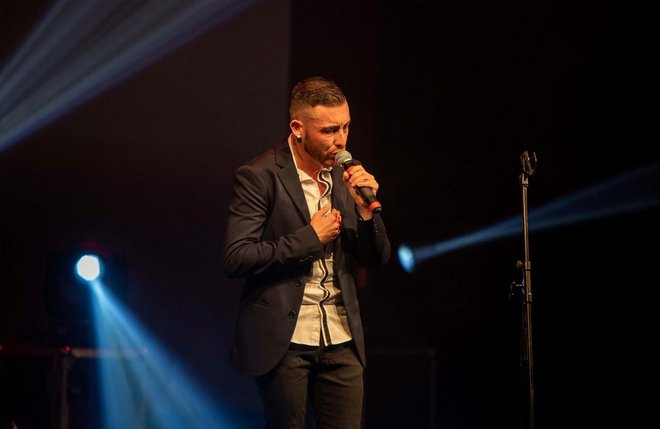 Alen Vogrinec osvojio je treće mjesto s pjesmom "Što mi ljubav znači"/Foto: Predrag Uskoković/Grad Daruvar

