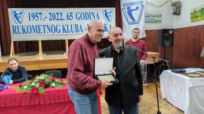 Cveba je dobio priznanje kluba/ Foto: Deni Marčinković
