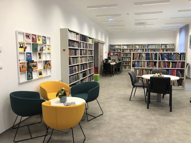Interijer nove knjižnice je otvorenog tlocrta/ Foto: Janja Čaisa
