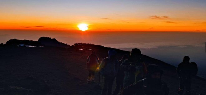 Izlazak sunca s vrha Kilimandžara/Foto: Ivica Pešut