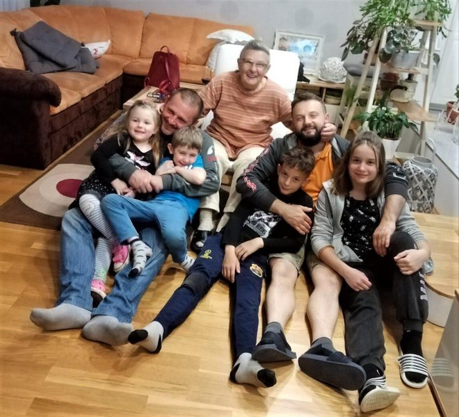 Pepica prije dvije godine na svoj 75. rođendan sa sinovima i unucima/Foto: Privatni album