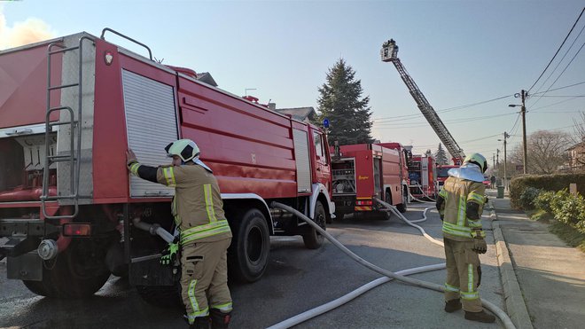 Na intervenciju je stiglo šest vatrogasnih vozila/ Foto: Deni Marčinković