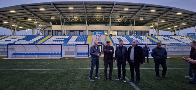 Zeko je obišao novi bjelovarski stadion/ Foto: Grad Bjelovar