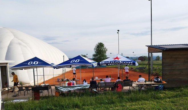 Ove nedjelje bilo je živo na teniskim terenima u Pakracu/Foto: Mario Barać/MojPortal.hr