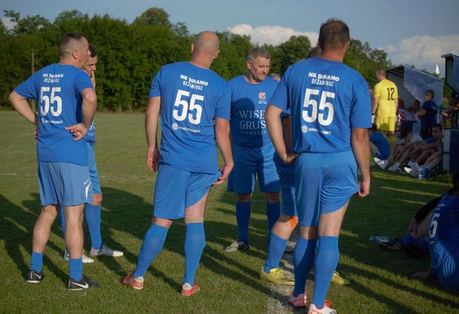 Svi igrači Dinama nosili dres s brojem 55 u čast rođendana kluba/ Foto: Teo Petr