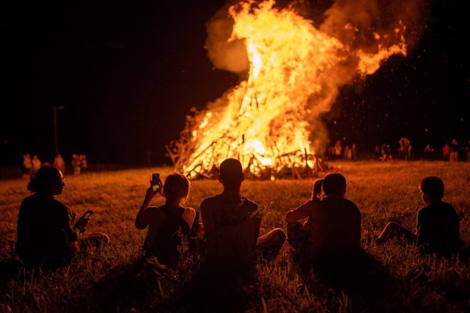Ljudi su uživali u nevjerojatnom plamenu/Foto: Predrag Uskoković/Grad Daruvar