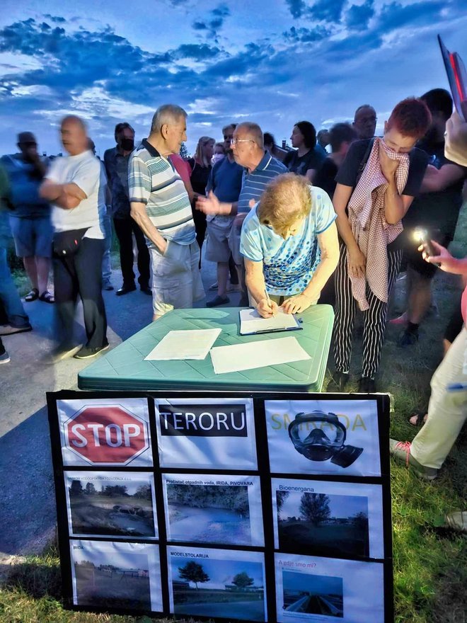 Potpisivanje prijave Državnom inspektoratu/Foto: Nikica Puhalo/MojPortal.hr