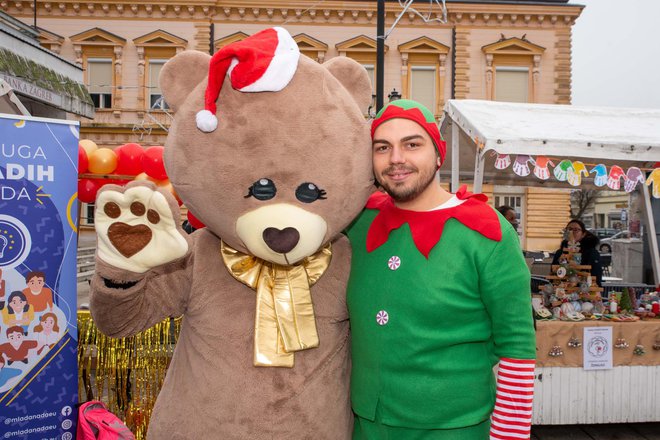 Medo i vilenjaci oduševili su posjetitelje Božićnog sajma/ Foto: Predrag Uskoković/Grad Daruvar