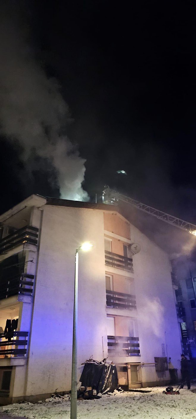 Požar dimnjaka zgrade u Garešničkom Brestovcu/Foto: Foto: JVP Garešnica