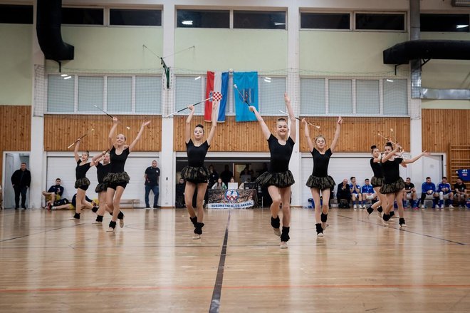 Turnir su plesnim nastupom uljepšale pakračke mažoretkinje/Foto: Antonio Pejša PHI media