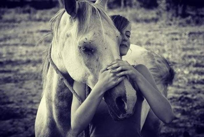 Dok je još bila djevojčica s konjem Emirom/Foto: Privatni album