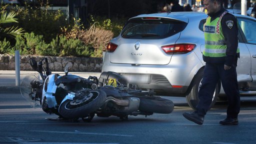 U Čazmi ozlijeđena motociklistkinja (19): "Pala je nakon što joj je prednost oduzela druga vozačica"