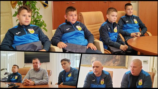 Mladi bjelovarski kuglači gradonačelniku pojasnili zašto im je kuglanje draže od nogometa