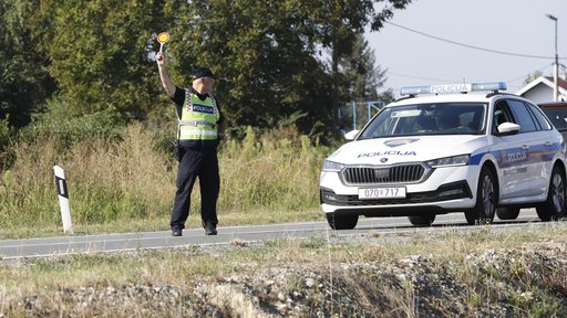 UPRAVO Više ozlijeđenih u sudaru tri vozila u Bjelovaru, cesta zatvorena za promet